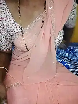 Snapshot of rashmikagowda chatting on 01-10-26, 11:05 rashmikagowda online show from 01-10-26, 11:05