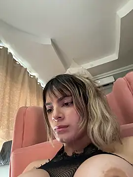 Snapshot of emiss_ chatting on 03-02-25, 05:20 emiss online show from 03-02-25, 05:20