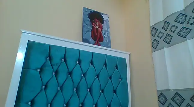 Hornyqueengal online show from 01-20-25, 12:49