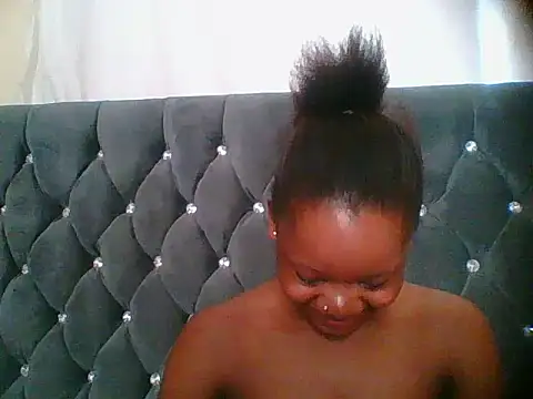 HotJeylee online show from 12-20-25, 09:23