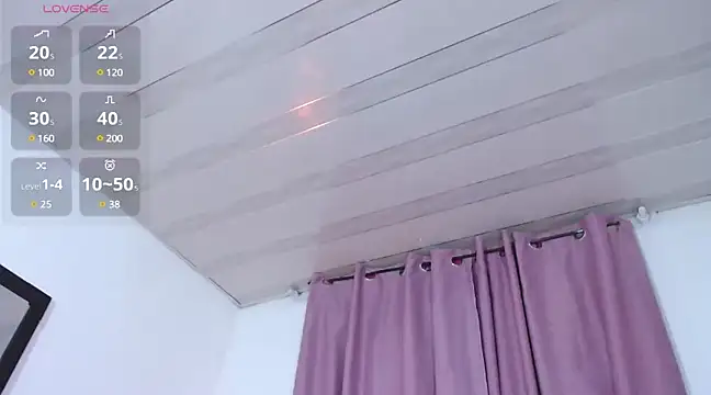 camila larzon online show from 03-03-25, 04:21