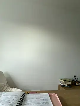 streetdoll online show from 10-31-25, 08:22