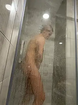 streetdoll online show from 02-16-26, 07:18