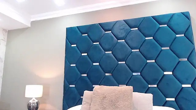 ThaniaJones online show from 01-17-26, 11:58