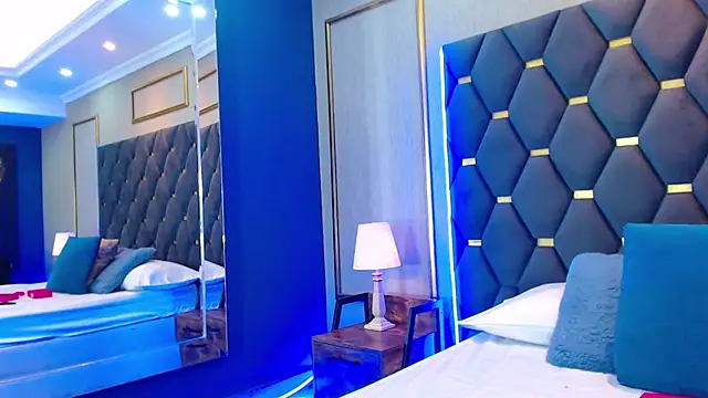 ThaniaJones online show from 11-26-25, 12:05