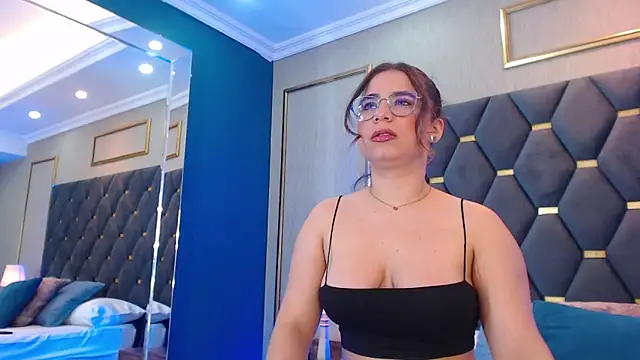 ThaniaJones online show from 12-18-25, 12:09