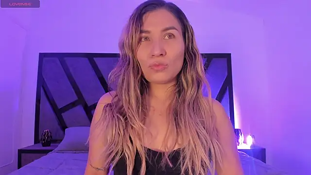 Snapshot of CamilaPreston chatting on 05-09-26, 07:23 CamilaPreston online show from 05-09-26, 07:23