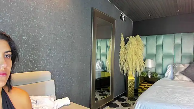 PaulinaDuarte online show from 11-14-25, 11:25