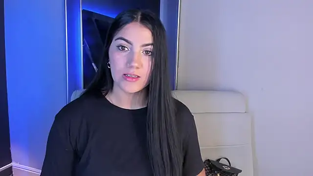 PaulinaDuarte online show from 10-13-25, 07:04