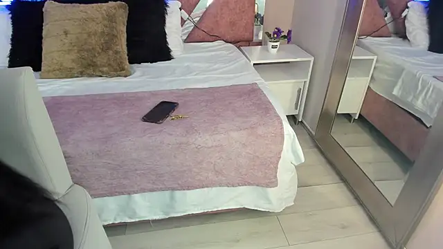 PaulinaDuarte online show from 11-19-25, 11:32