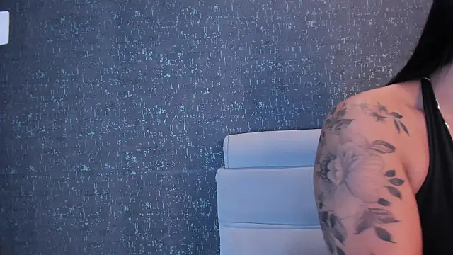 Snapshot of PaulinaDuarte chatting on 02-17-26, 11:40 PaulinaDuarte online show from 02-17-26, 11:40