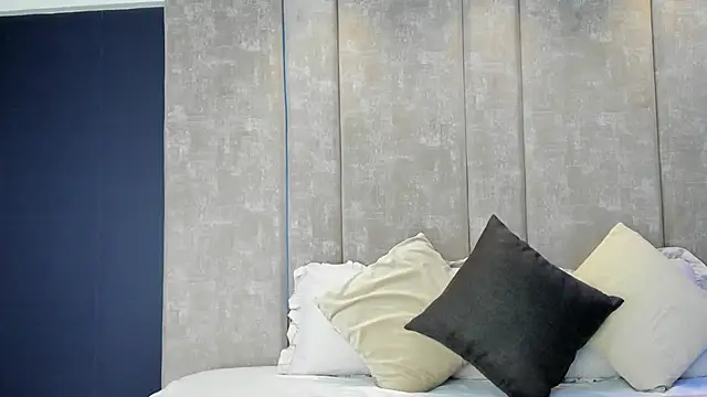 Snapshot of PaulinaDuarte chatting on 04-10-26, 01:40 PaulinaDuarte online show from 04-10-26, 01:40