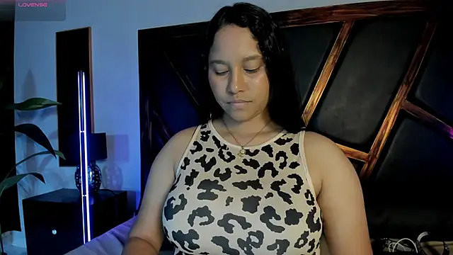 EmiliWilliams online show from 06-26-26, 11:21