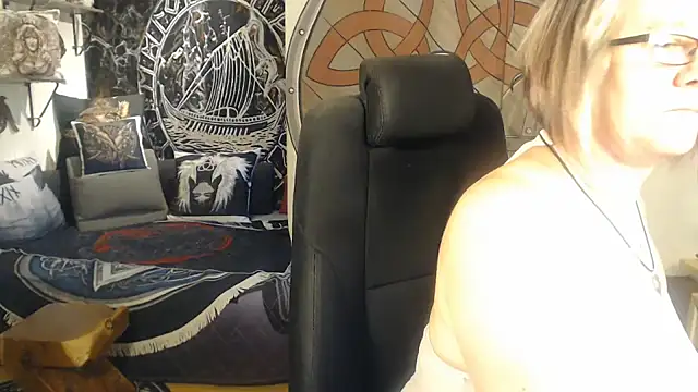 TittenMichelle online show from 09-28-25, 04:14