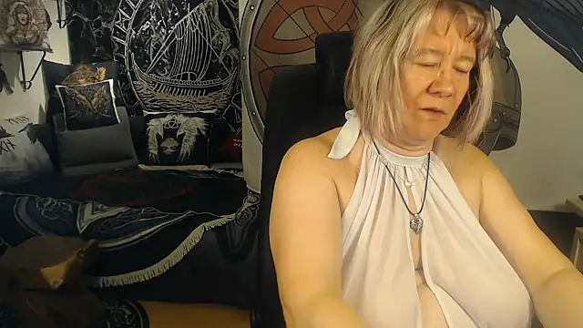 TittenMichelle online show from 10-06-25, 06:41