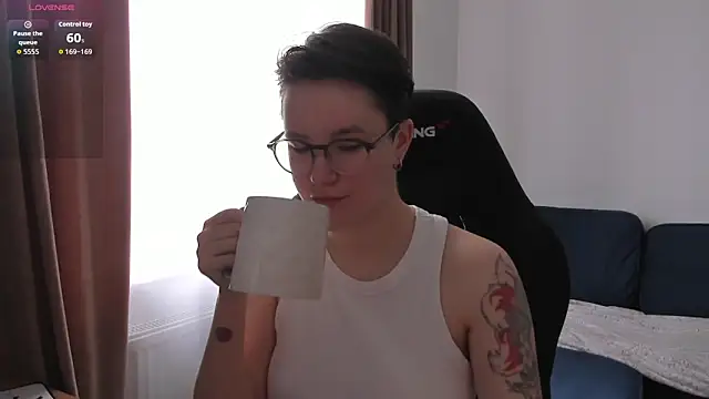 JessieFlower online show from 05-13-26, 08:10