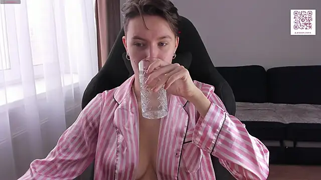 JessieFlower online show from 01-31-25, 07:39