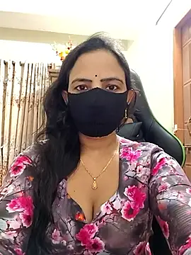 Snapshot of Payel-Sen chatting on 01-18-26, 05:16 Payel-Sen online show from 01-18-26, 05:16