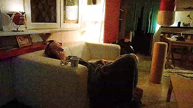 Snapshot of BongChannel chatting on 02-21-25, 01:22 BongChannel online show from 02-21-25, 01:22