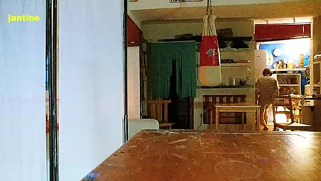 Snapshot of BongChannel chatting on 01-23-25, 07:22 BongChannel online show from 01-23-25, 07:22