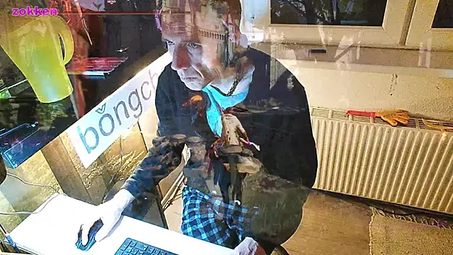 Snapshot of BongChannel chatting on 01-28-25, 11:07 BongChannel online show from 01-28-25, 11:07