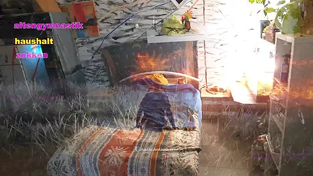 Snapshot of BongChannel chatting on 01-30-25, 01:31 BongChannel online show from 01-30-25, 01:31