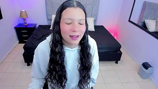 Lana stone  online show from 03-13-25, 03:11