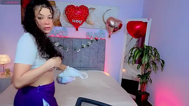 Lana stone  online show from 02-14-26, 03:07