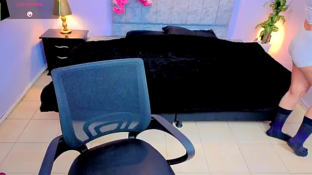 Lana stone  online show from 09-09-25, 03:49