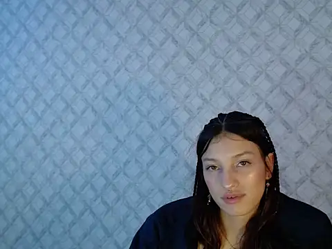 Emma-Wilson online show from 05-15-26, 05:33