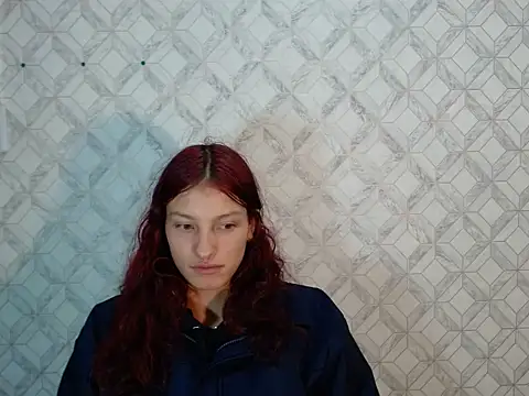 Emma-Wilson online show from 06-18-26, 04:22