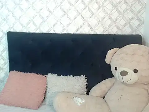 Emma-Wilson online show from 12-02-25, 01:02