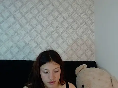 Emma-Wilson online show from 11-28-25, 05:07