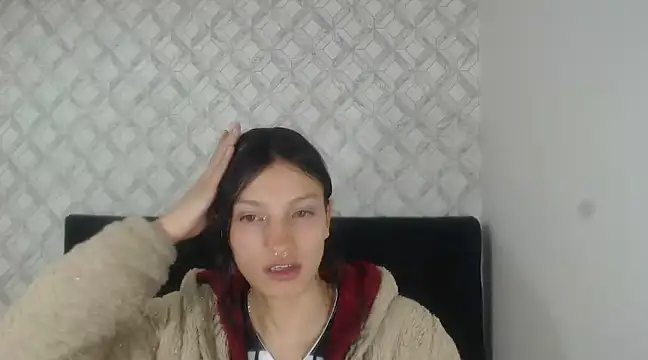 Snapshot of Emma-Wilson chatting on 03-03-25, 04:43 Emma-Wilson online show from 03-03-25, 04:43
