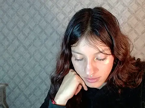 Emma-Wilson online show from 04-04-26, 03:35