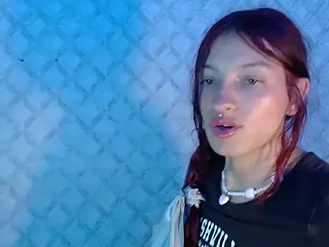 Emma-Wilson online show from 06-12-26, 05:38