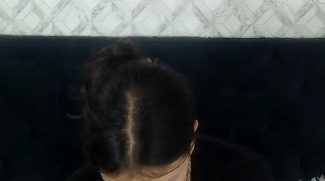 Snapshot of Emma-Wilson chatting on 02-26-25, 10:38 Emma-Wilson online show from 02-26-25, 10:38