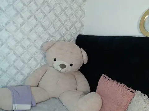 Emma-Wilson online show from 01-11-26, 05:14