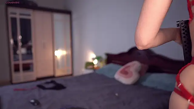 AliceHorngry online show from 10-29-25, 07:46