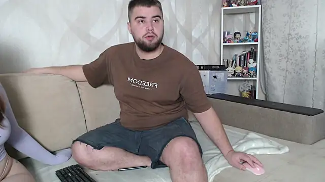 Pair of Gods  online show from 10-20-25, 03:52