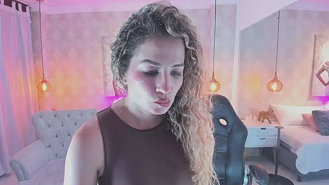 Shantall   online show from 02-13-26, 11:21