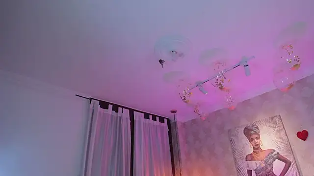 Shantall   online show from 03-21-26, 11:03