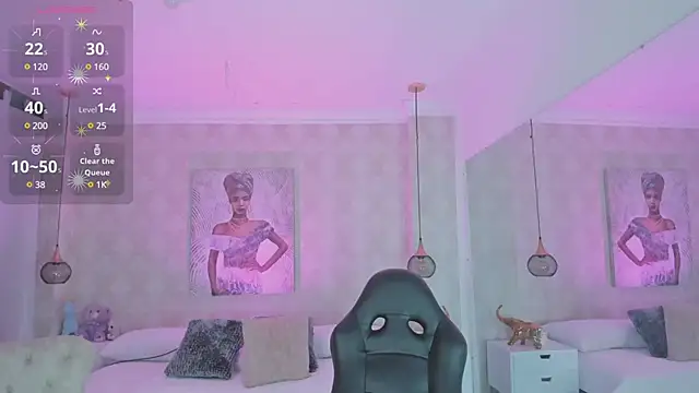 Snapshot of Shantall__ chatting on 02-26-25, 10:49 Shantall online show from 02-26-25, 10:49