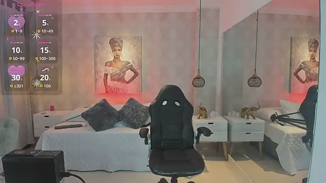 Shantall   online show from 11-24-25, 11:21