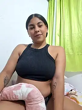 Snapshot of Angela_36 chatting on 12-02-24, 07:31 Angela 36 online show from 12-02-24, 07:31