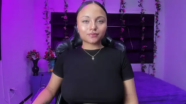 sweelanna   online show from 04-11-26, 01:46