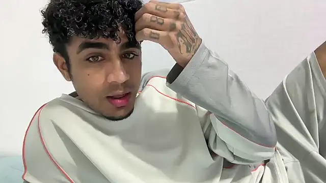 dominic brandd23 online show from 11-22-25, 08:18