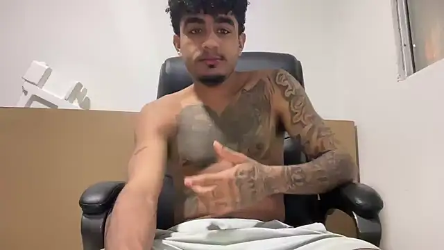 dominic brandd23 online show from 12-23-25, 06:56