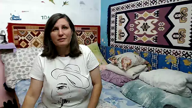 Snapshot of AdelineBlueEyes chatting on 10-07-25, 11:22 AdelineBlueEyes online show from 10-07-25, 11:22