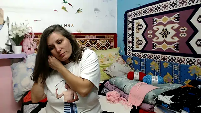 Snapshot of AdelineBlueEyes chatting on 10-18-25, 10:17 AdelineBlueEyes online show from 10-18-25, 10:17